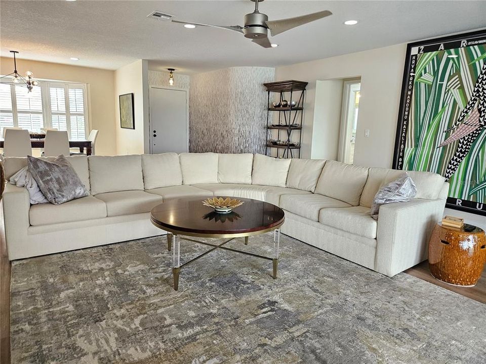 For Rent: $3,600 (3 beds, 3 baths, 1901 Square Feet)