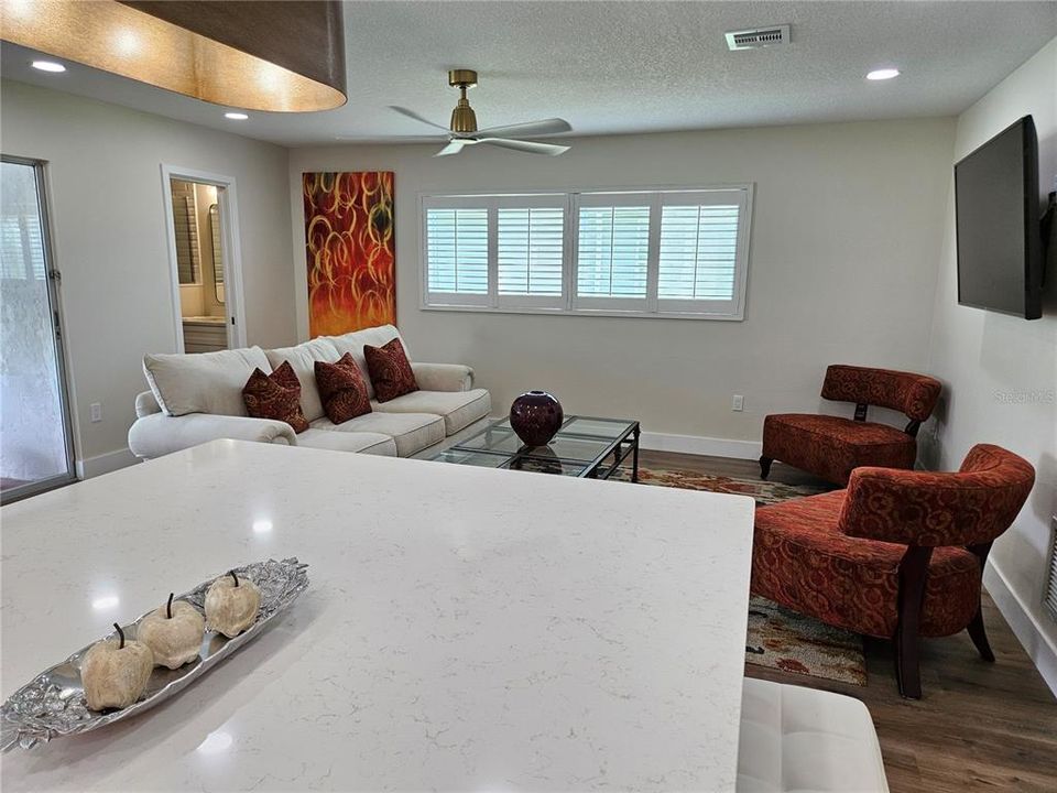 For Rent: $3,600 (3 beds, 3 baths, 1901 Square Feet)