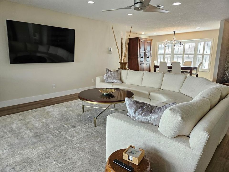 For Rent: $3,600 (3 beds, 3 baths, 1901 Square Feet)