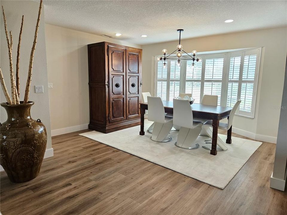 For Rent: $3,600 (3 beds, 3 baths, 1901 Square Feet)