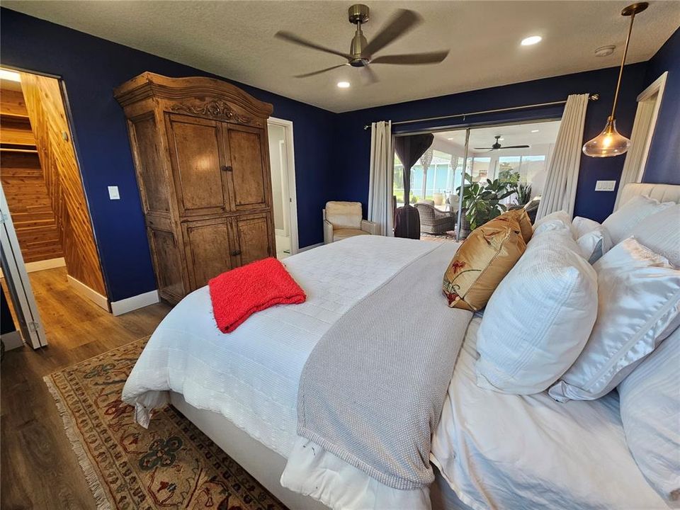 For Rent: $3,600 (3 beds, 3 baths, 1901 Square Feet)