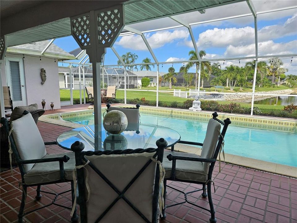 For Rent: $3,600 (3 beds, 3 baths, 1901 Square Feet)