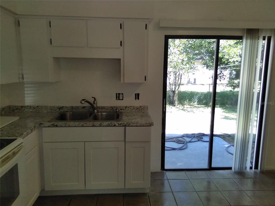 合同活跃: $324,900 (0 贝兹, 0 浴室, 1536 平方英尺)