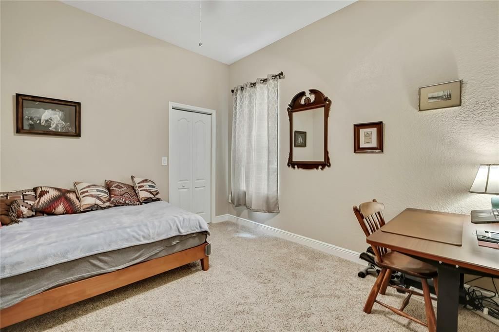 待售: $473,000 (3 贝兹, 2 浴室, 2002 平方英尺)