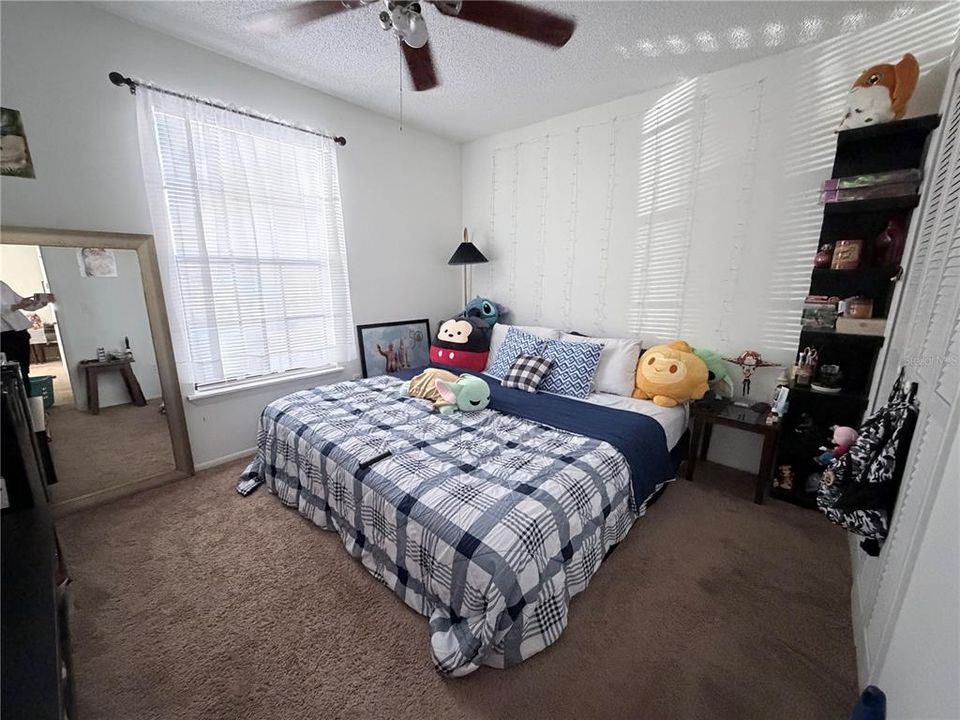 待售: $165,000 (2 贝兹, 2 浴室, 939 平方英尺)