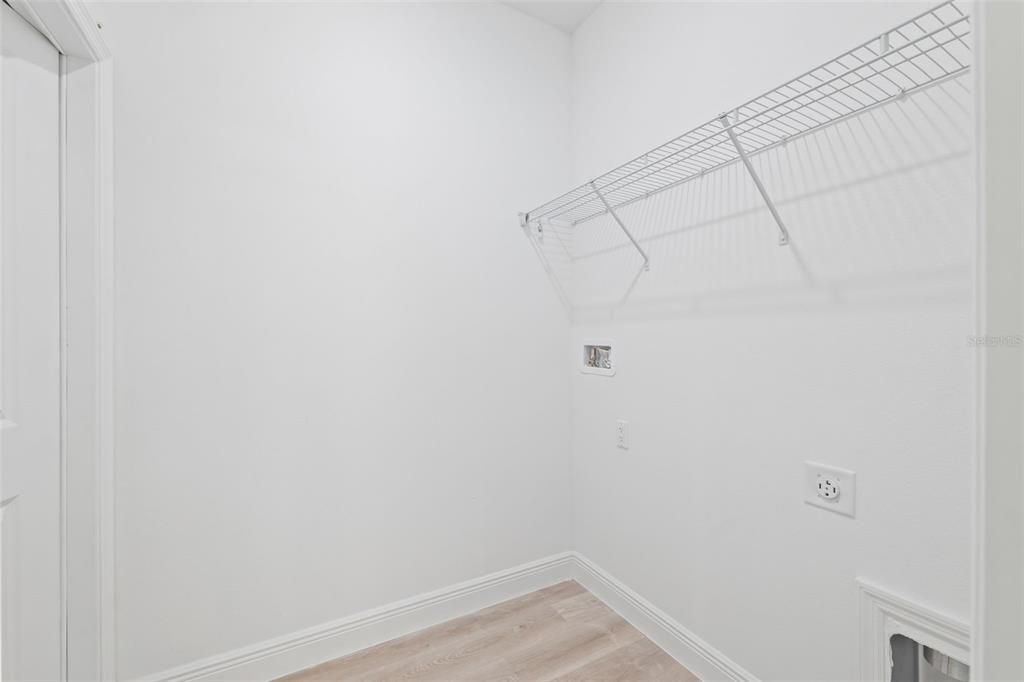 出租: $2,100 (4 贝兹, 2 浴室, 1751 平方英尺)