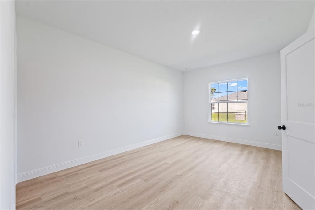 出租: $2,100 (4 贝兹, 2 浴室, 1751 平方英尺)