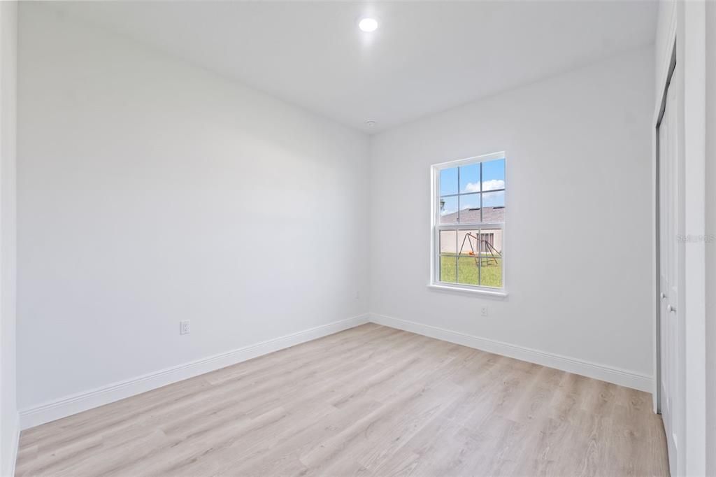 出租: $2,100 (4 贝兹, 2 浴室, 1751 平方英尺)