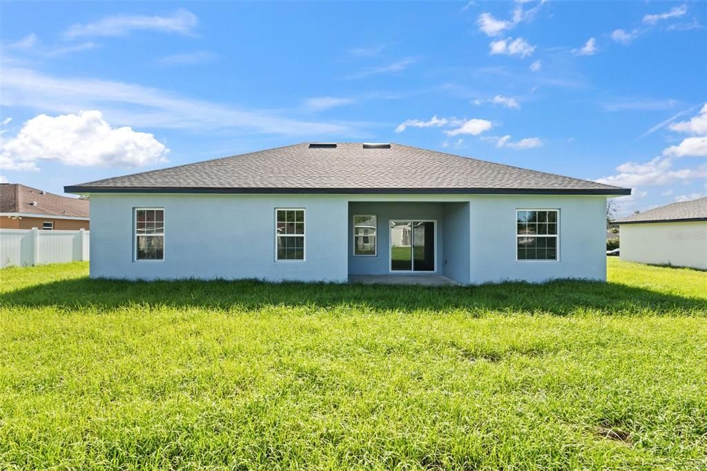 出租: $2,100 (4 贝兹, 2 浴室, 1751 平方英尺)