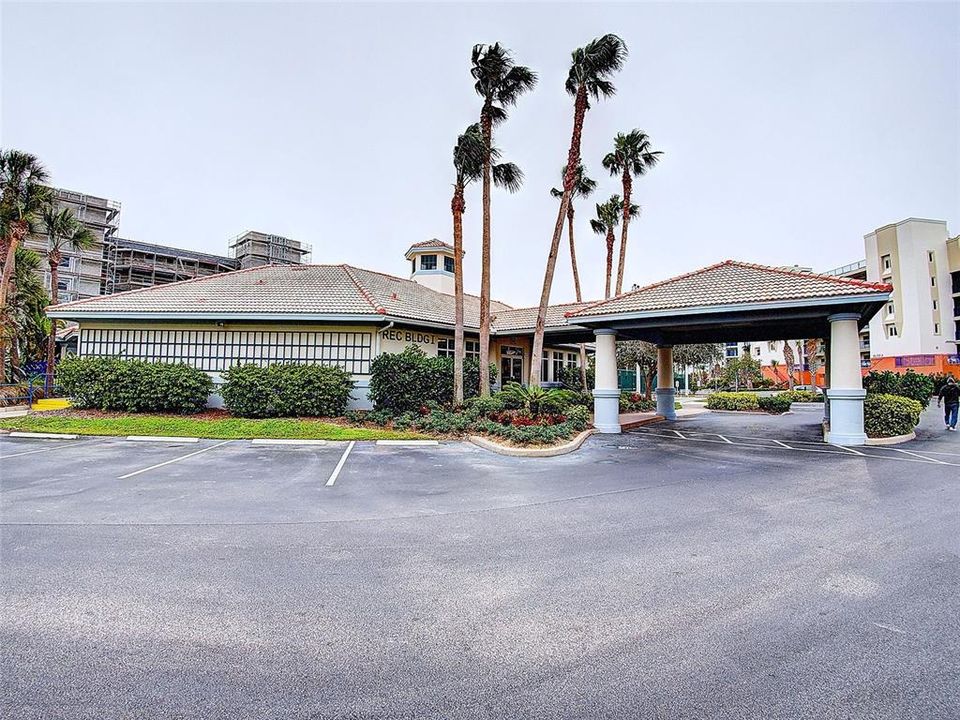 For Sale: $419,900 (2 beds, 2 baths, 1389 Square Feet)