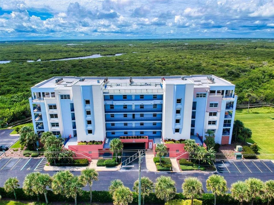 For Sale: $419,900 (2 beds, 2 baths, 1389 Square Feet)