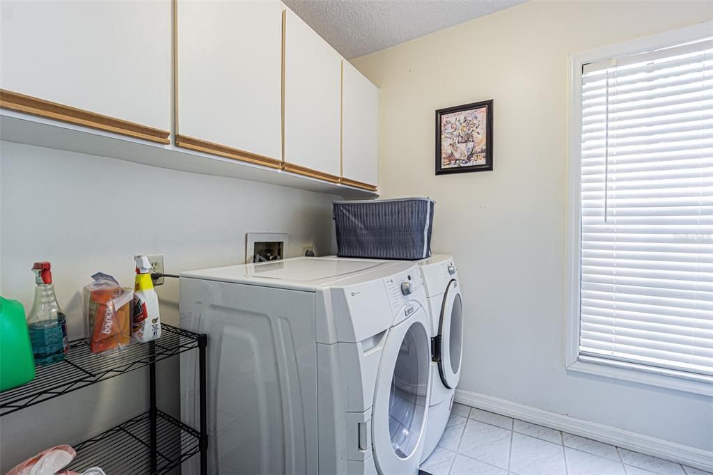 For Rent: $4,200 (3 beds, 3 baths, 1534 Square Feet)