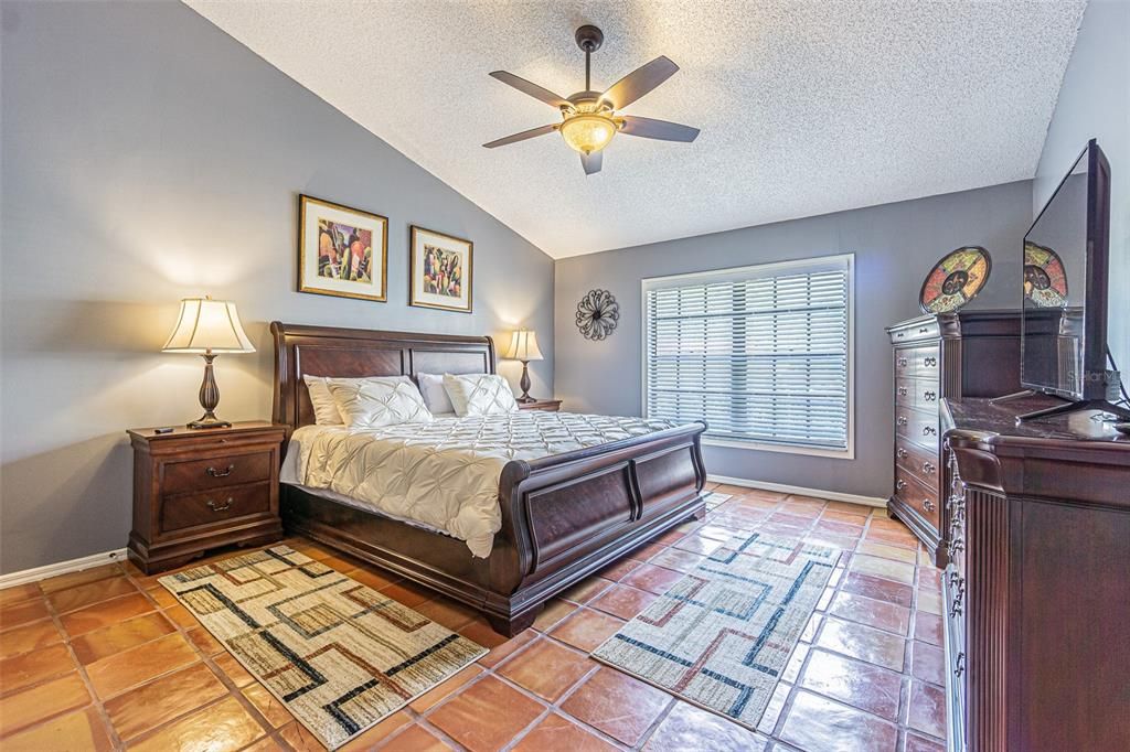 For Rent: $4,200 (3 beds, 3 baths, 1534 Square Feet)