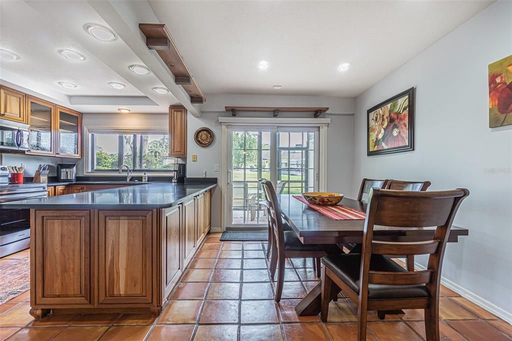 For Rent: $4,200 (3 beds, 3 baths, 1534 Square Feet)