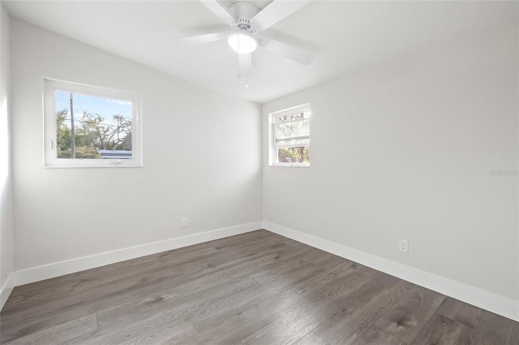 For Sale: $399,900 (3 beds, 2 baths, 1700 Square Feet)