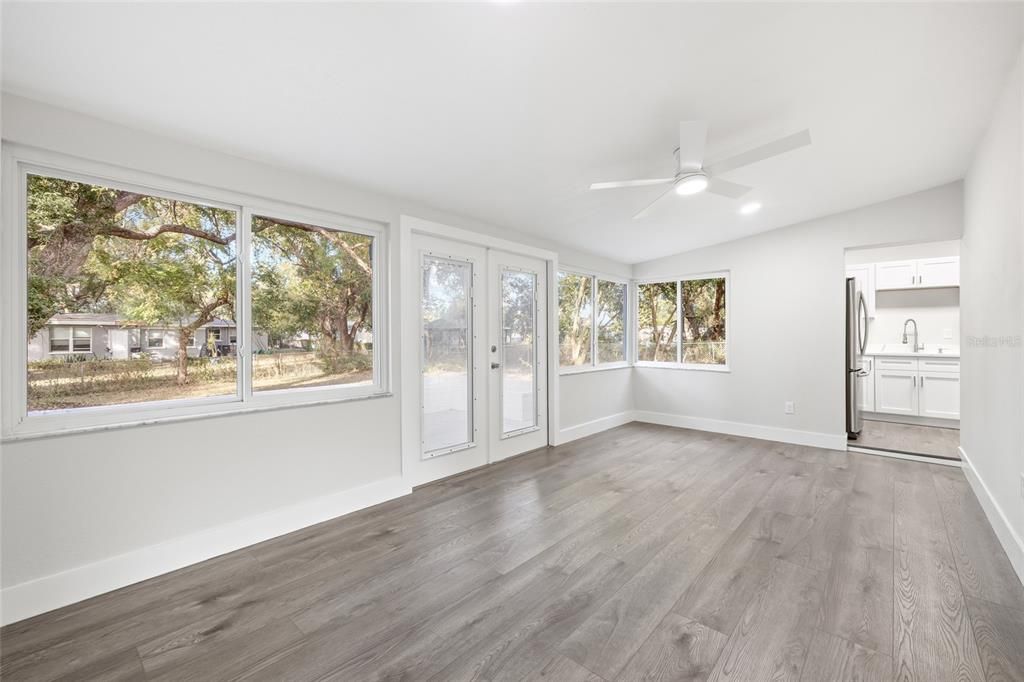 For Sale: $399,900 (3 beds, 2 baths, 1700 Square Feet)