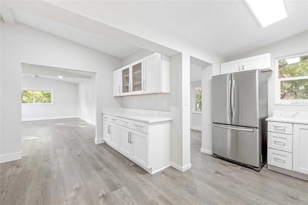 For Sale: $399,900 (3 beds, 2 baths, 1700 Square Feet)