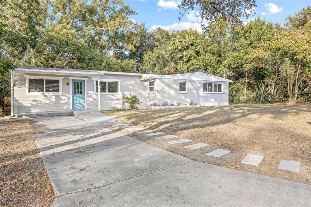 For Sale: $399,900 (3 beds, 2 baths, 1700 Square Feet)