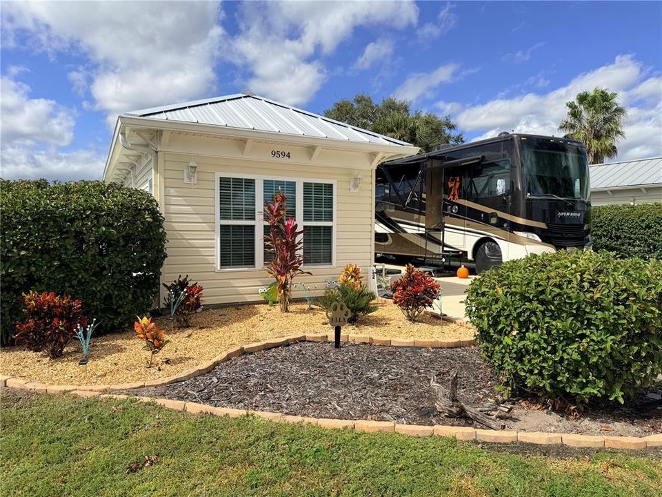 For Sale: $189,900 (0.12 acres)