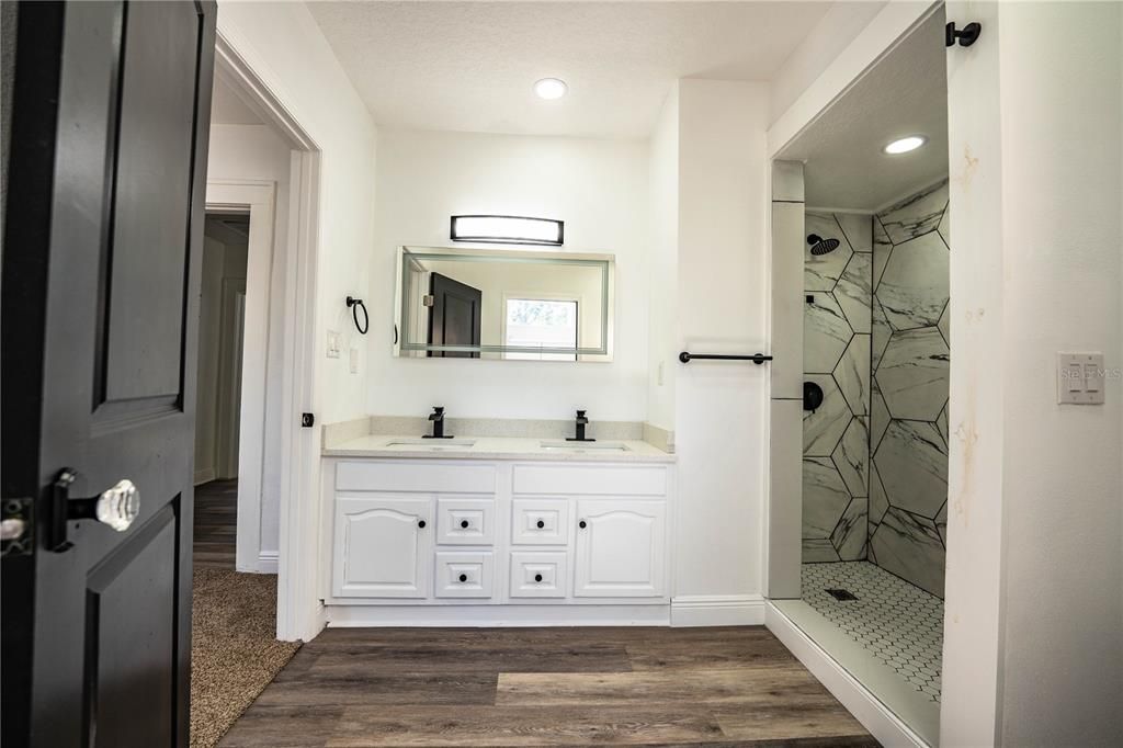 待售: $446,500 (3 贝兹, 2 浴室, 2100 平方英尺)