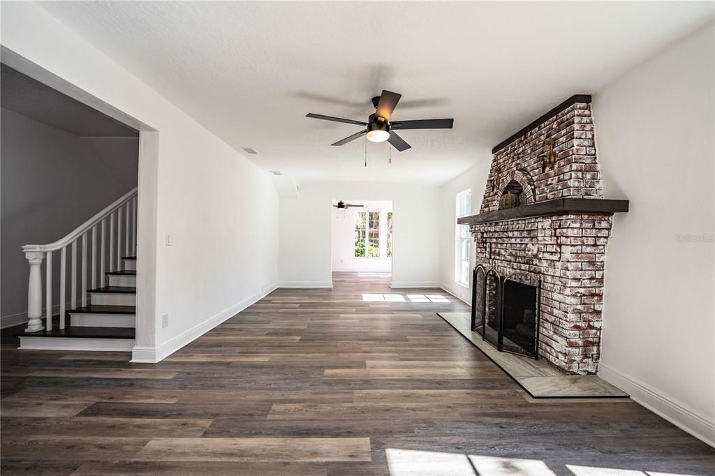 待售: $446,500 (3 贝兹, 2 浴室, 2100 平方英尺)