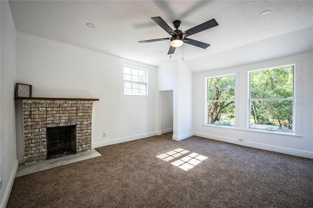 待售: $446,500 (3 贝兹, 2 浴室, 2100 平方英尺)