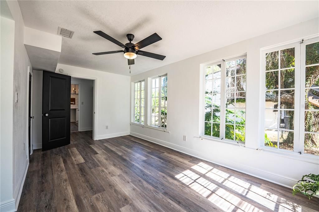 待售: $446,500 (3 贝兹, 2 浴室, 2100 平方英尺)