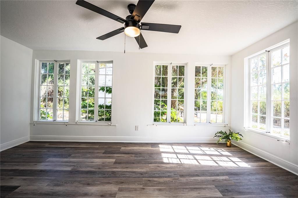 待售: $446,500 (3 贝兹, 2 浴室, 2100 平方英尺)