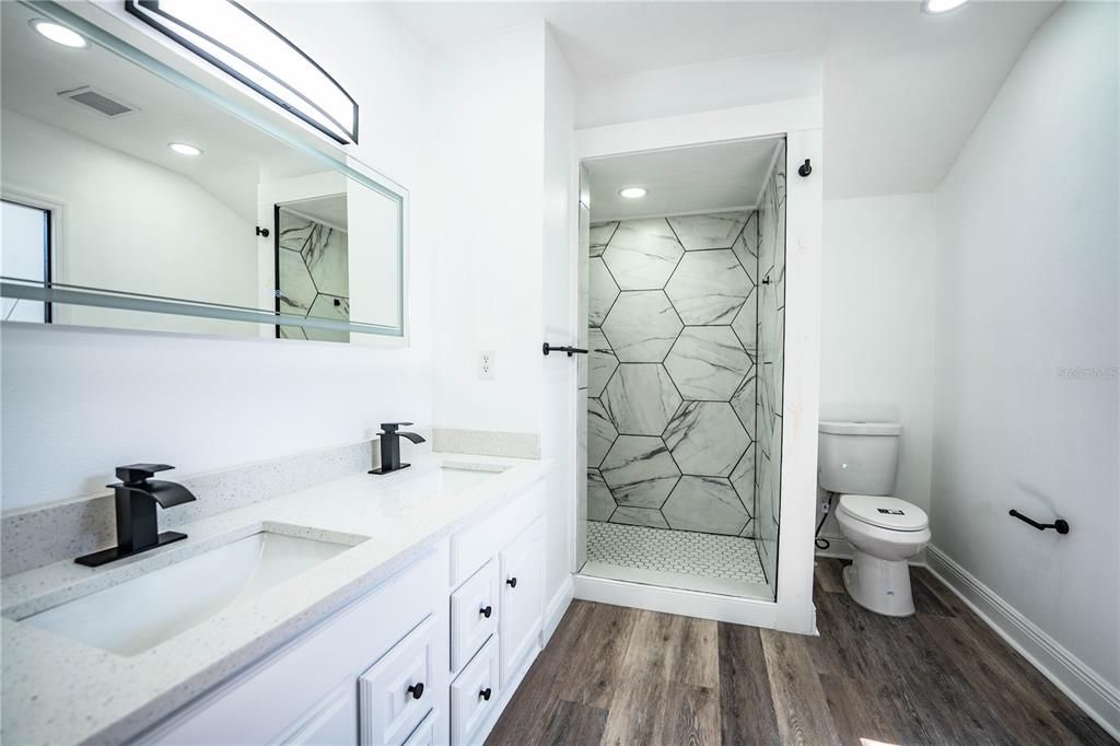 待售: $446,500 (3 贝兹, 2 浴室, 2100 平方英尺)