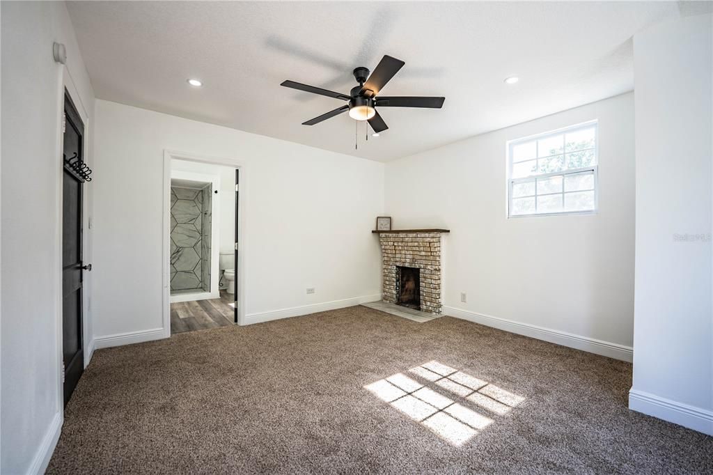 待售: $446,500 (3 贝兹, 2 浴室, 2100 平方英尺)