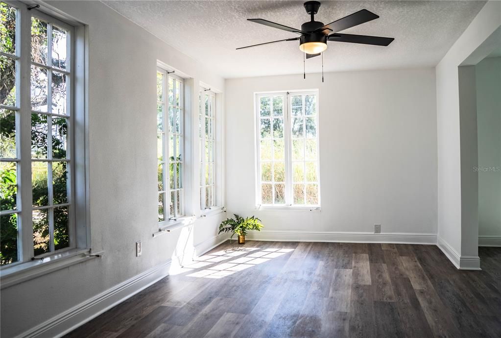 待售: $446,500 (3 贝兹, 2 浴室, 2100 平方英尺)