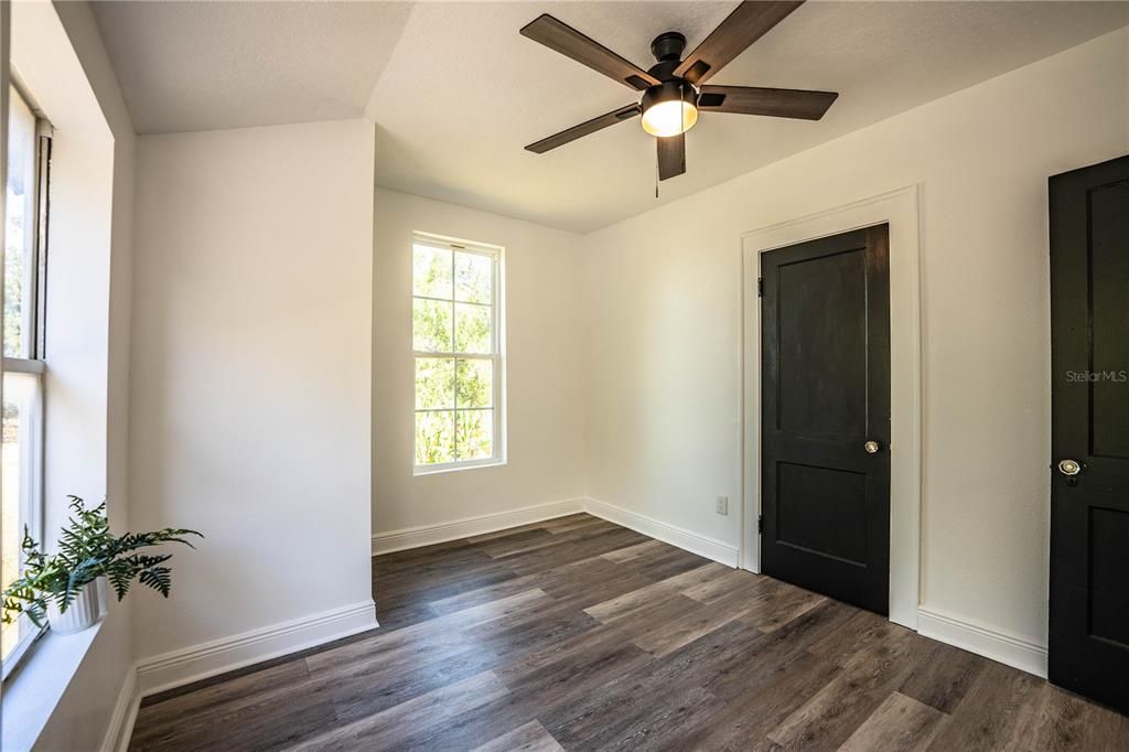 待售: $446,500 (3 贝兹, 2 浴室, 2100 平方英尺)