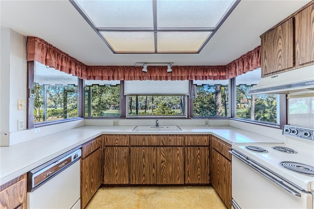 待售: $250,000 (2 贝兹, 2 浴室, 1475 平方英尺)