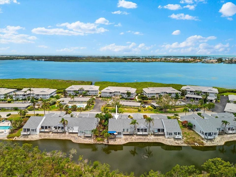 На продажу: $537,000 (3 спален, 2 ванн, 1547 Квадратных фут)