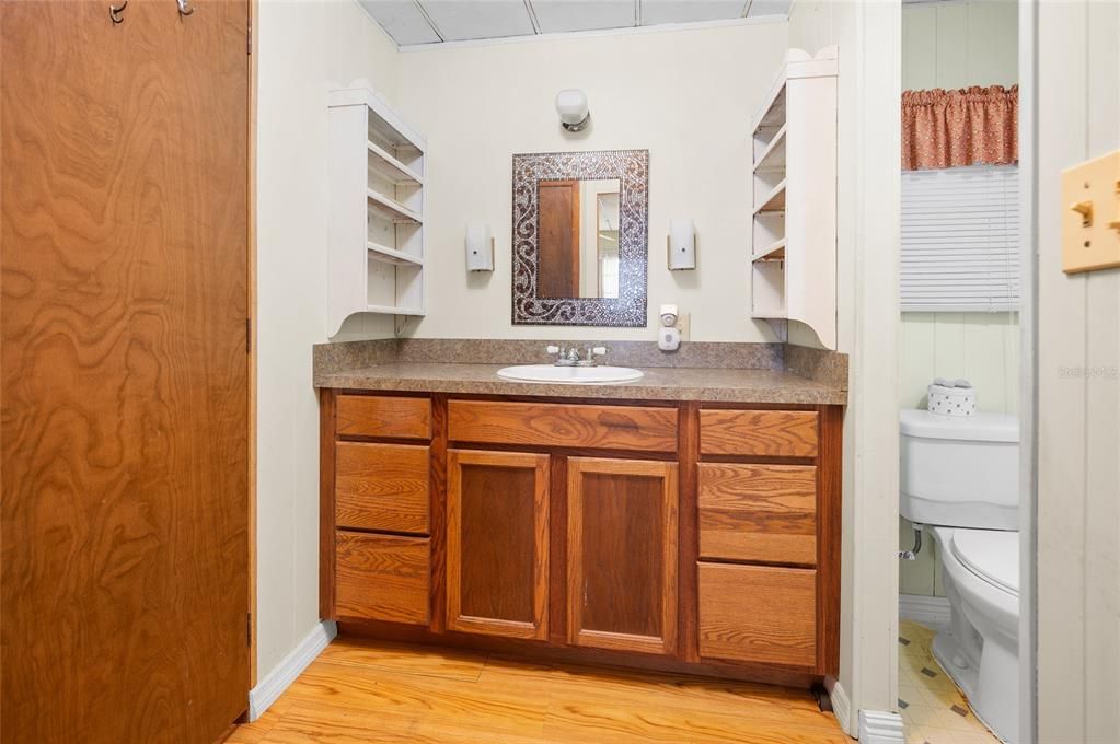 待售: $150,000 (2 贝兹, 2 浴室, 1464 平方英尺)