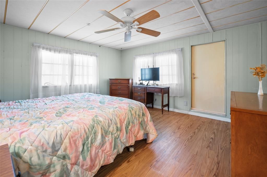 待售: $150,000 (2 贝兹, 2 浴室, 1464 平方英尺)