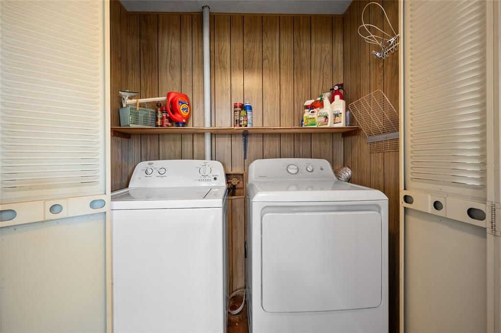 待售: $150,000 (2 贝兹, 2 浴室, 1464 平方英尺)