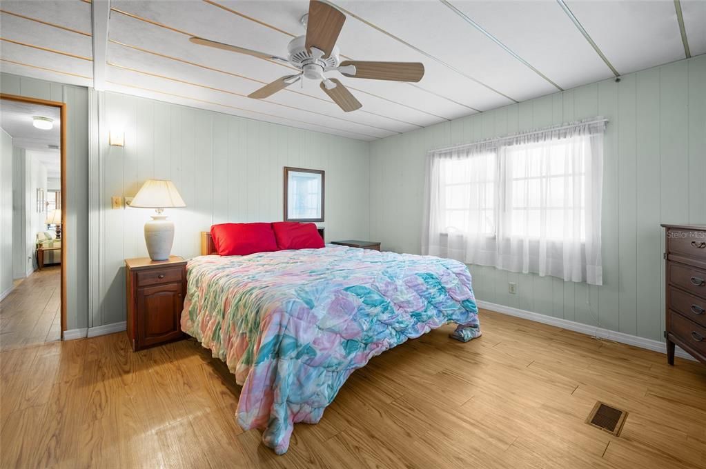 待售: $150,000 (2 贝兹, 2 浴室, 1464 平方英尺)