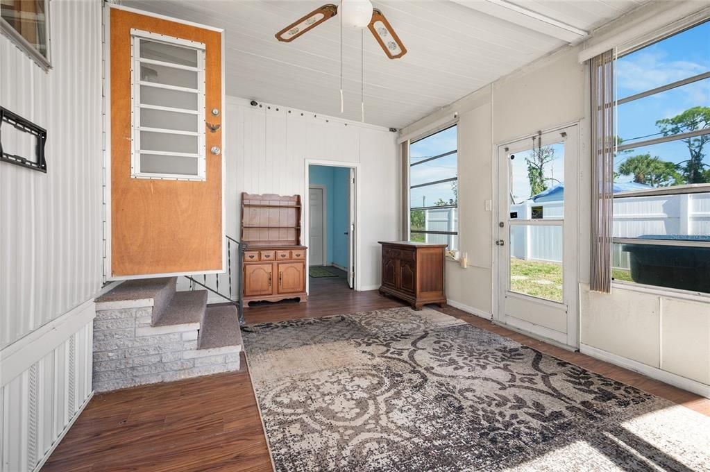 待售: $150,000 (2 贝兹, 2 浴室, 1464 平方英尺)