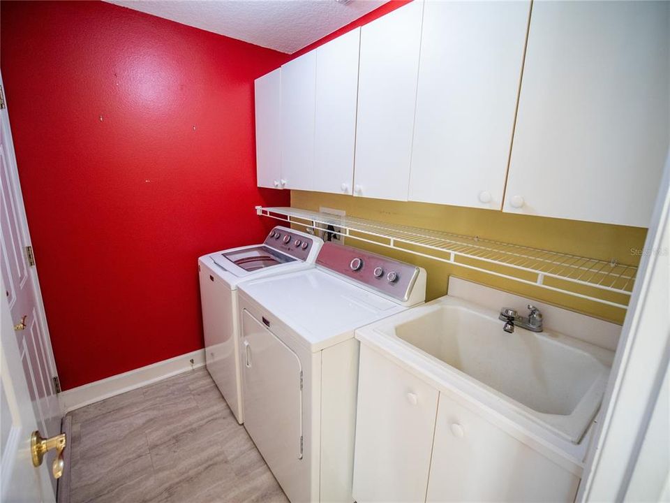 待售: $399,000 (3 贝兹, 2 浴室, 2118 平方英尺)