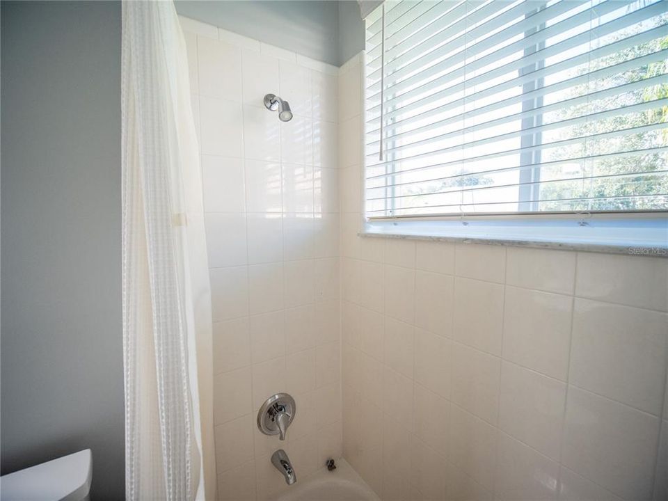 待售: $399,000 (3 贝兹, 2 浴室, 2118 平方英尺)