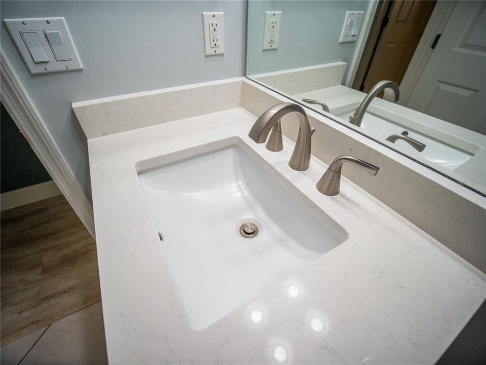 待售: $399,000 (3 贝兹, 2 浴室, 2118 平方英尺)