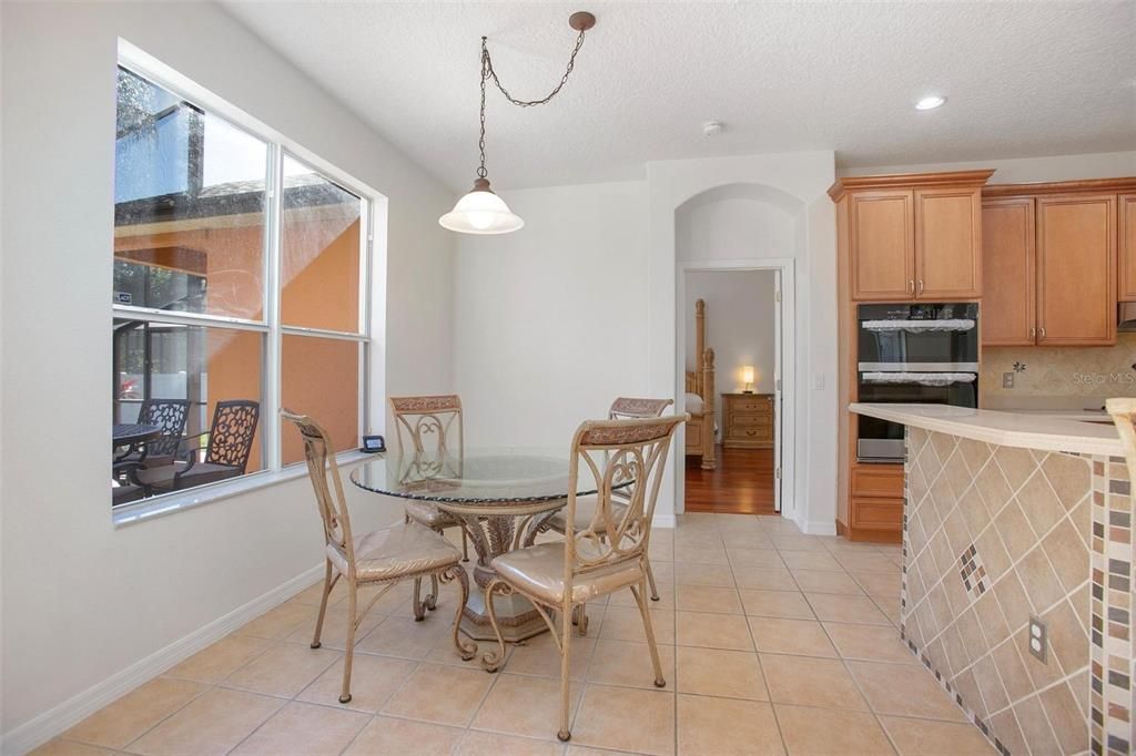 待售: $662,940 (5 贝兹, 3 浴室, 3683 平方英尺)