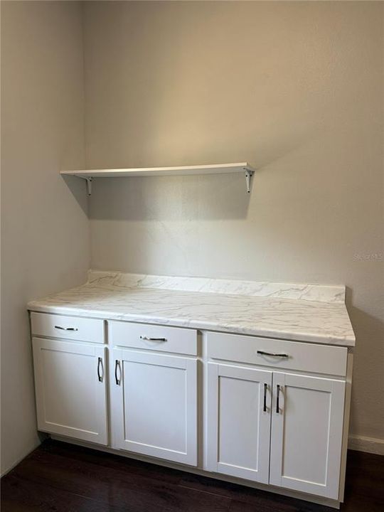 В аренду: $1,000 (1 спален, 1 ванн, 300 Квадратных фут)