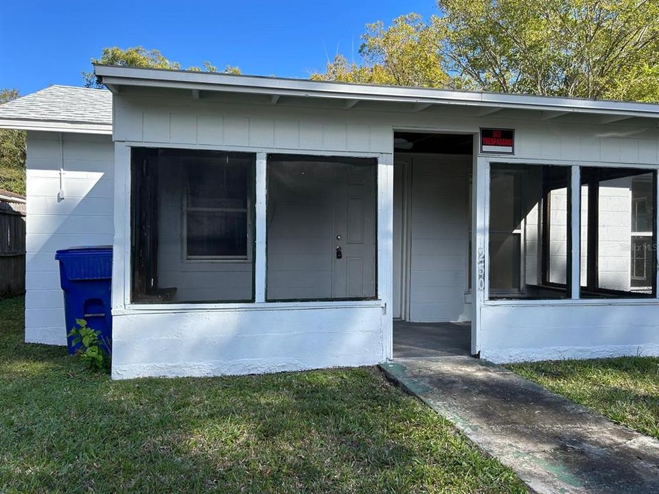 For Sale: $135,000 (2 beds, 1 baths, 752 Square Feet)