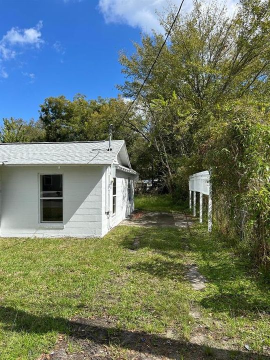 For Sale: $135,000 (2 beds, 1 baths, 752 Square Feet)