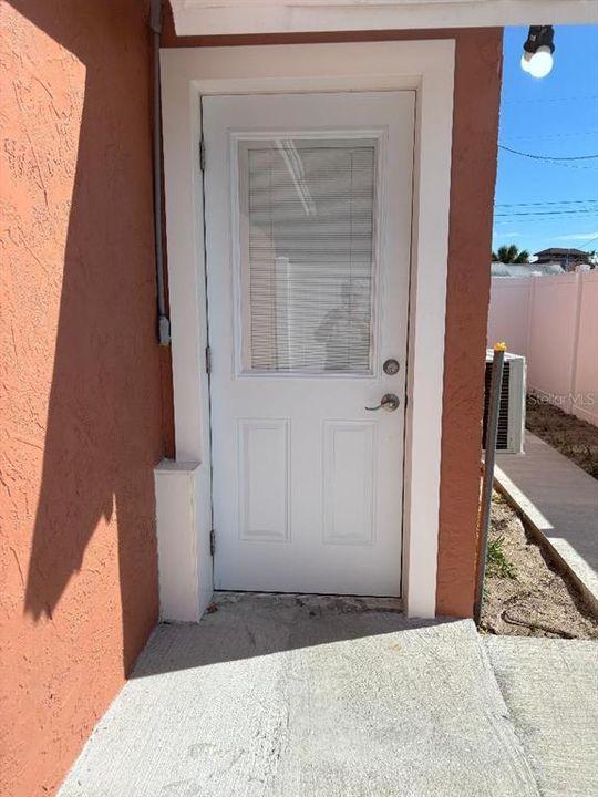 For Rent: $1,000 (0 beds, 1 baths, 154 Square Feet)