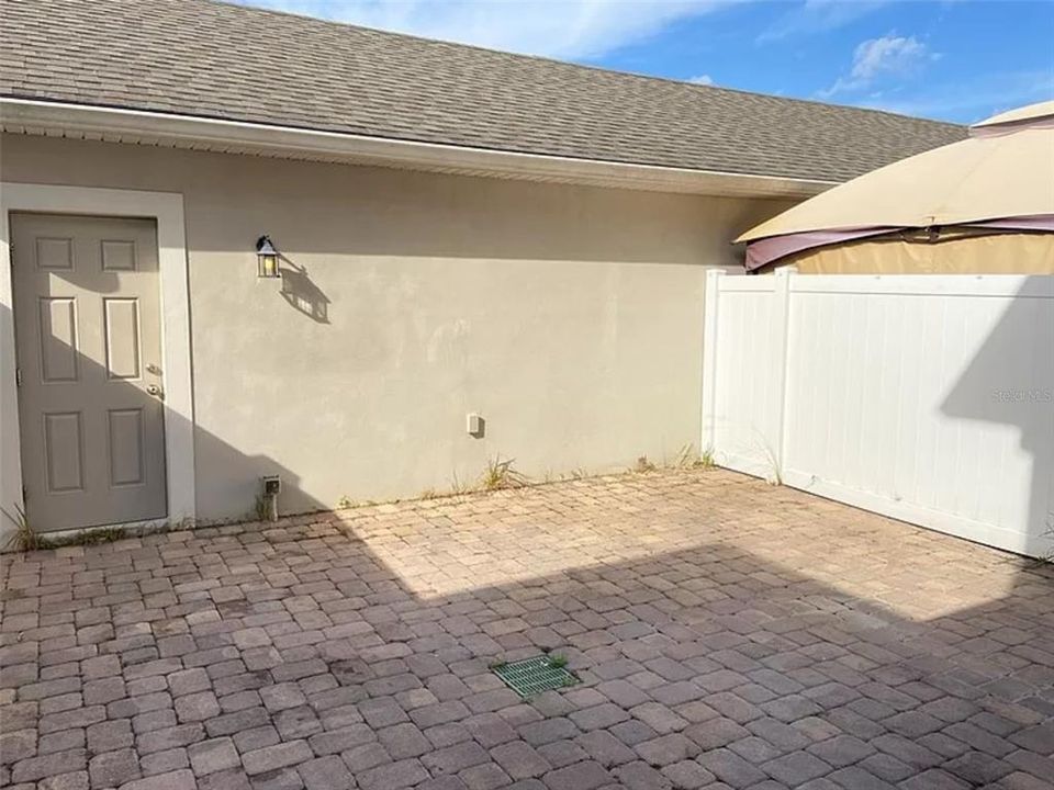 出租: $2,395 (3 贝兹, 2 浴室, 1883 平方英尺)