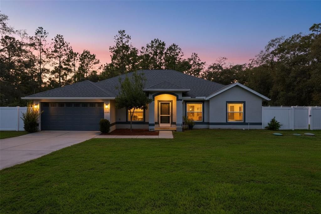 Active With Contract: $434,900 (4 beds, 2 baths, 2140 Square Feet)