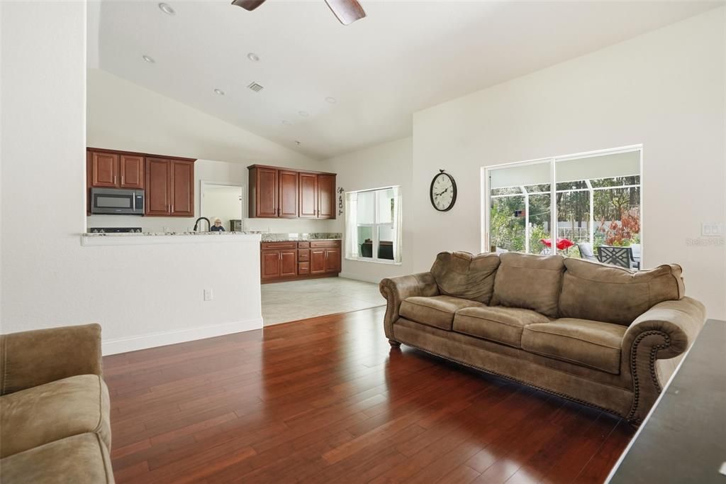 Active With Contract: $434,900 (4 beds, 2 baths, 2140 Square Feet)